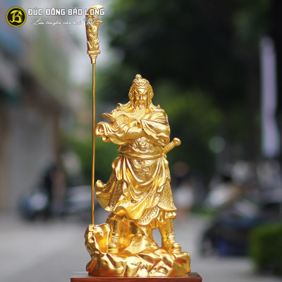 Tượng Quan Công đứng khoanh tay dát vàng 9999 cao 48cm