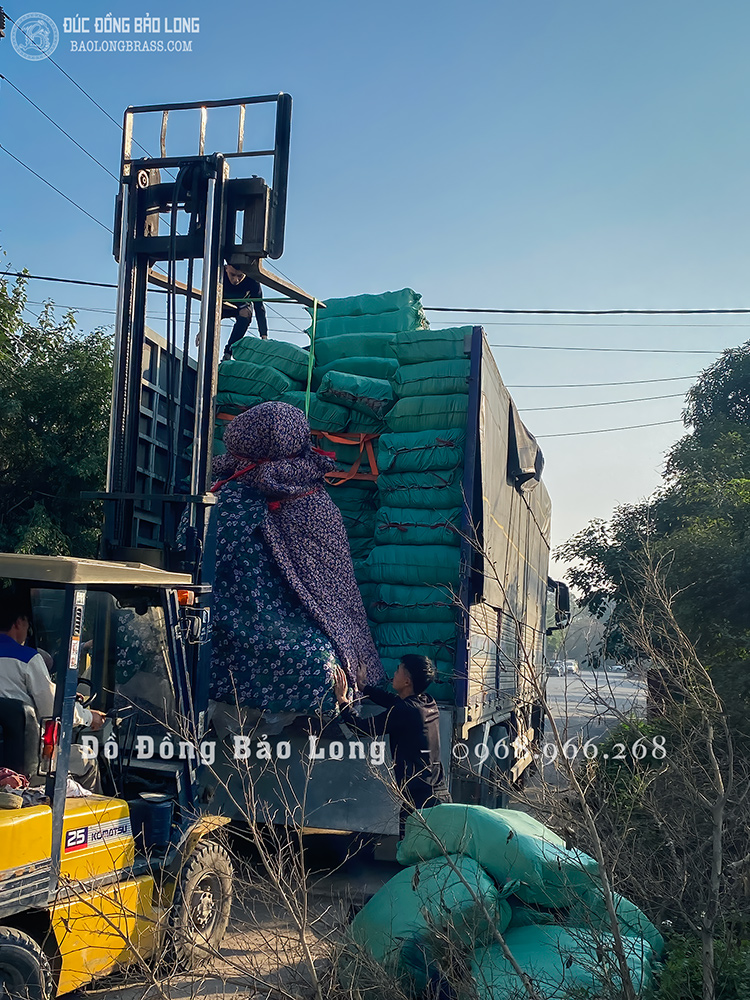 tượng Phật Thích Ca Chuyển Pháp Luân bằng đồng đỏ cao 1m7