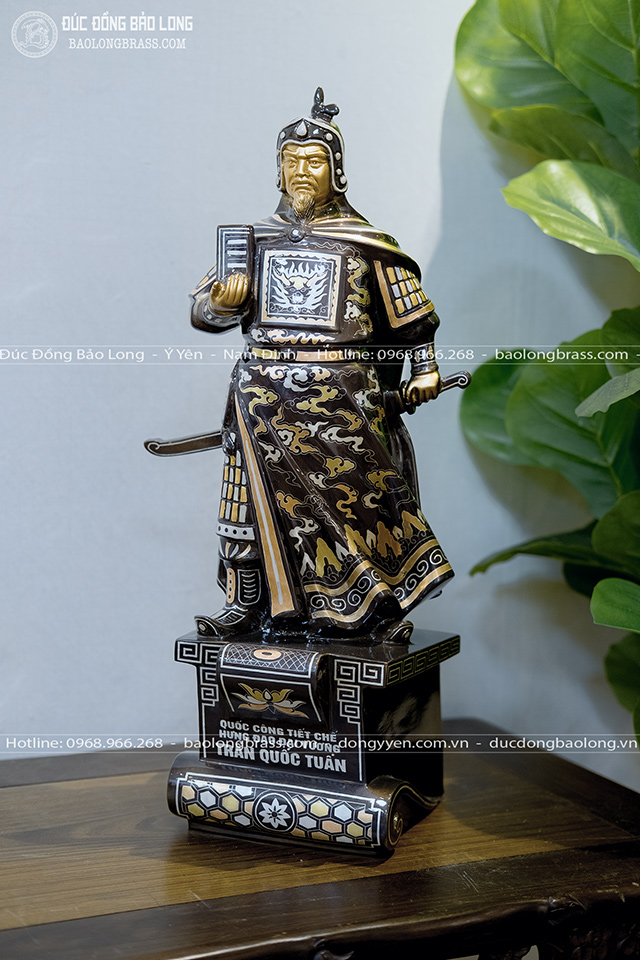 Tượng đồng Trần Quốc Tuấn - Trần Hưng Đạo khảm tam khí mẫu mới cao 48cm