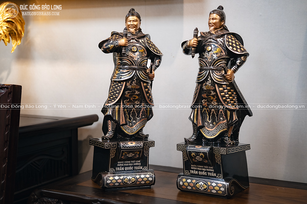 Tượng Trân Quốc Tuấn Bệ Thuyền Bằng Đồng Khảm Tam Khí Cao 48Cm