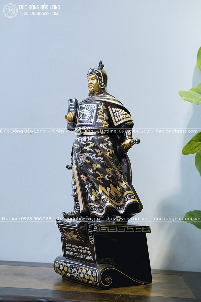 Tượng đồng Trần Quốc Tuấn - Trần Hưng Đạo khảm tam khí mẫu mới cao 48cm