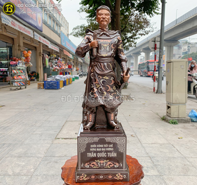 Tượng Trần Hưng Đạo khảm Tam khí cao 61cm mẫu mới