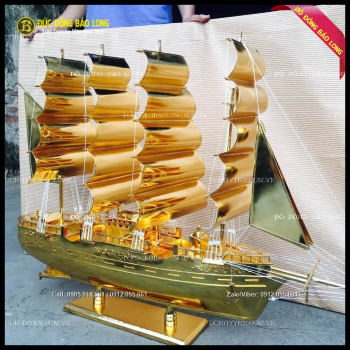 Mô Hình Thuyền Buồm Bằng Đồng Mạ Vàng 24k