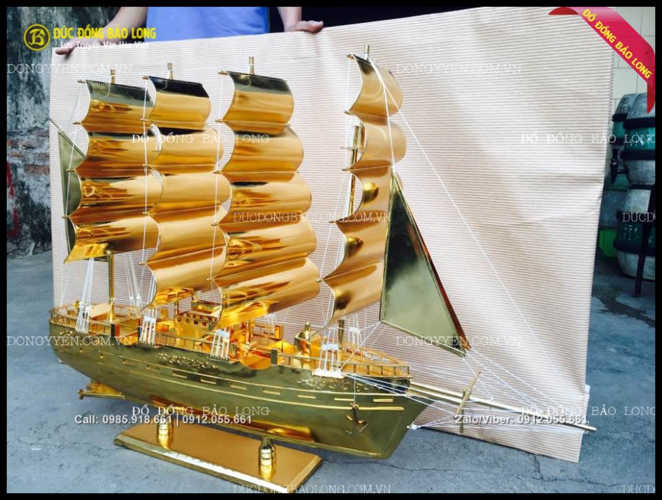 thuyền buồm bằng đồng