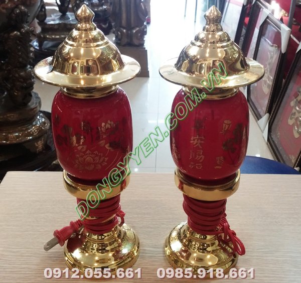 Đèn thờ cúng bằng đồng vàng